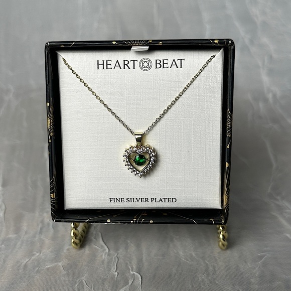 3/$20 💥 Gold Plated Heartbeat Emerald Stone Necklace Heart Shaped Pendent - Picture 17 of 17